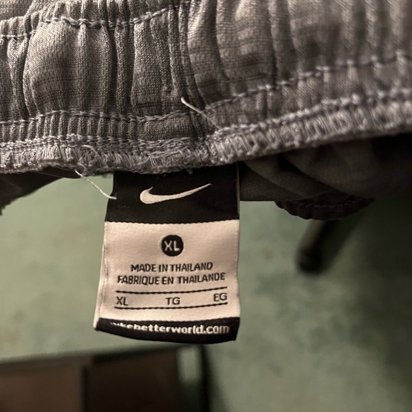 Youth XL Nike Basketball Shorts - Lot of 5 - Picture 6 of 6